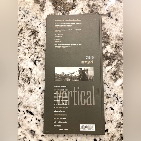 New York Vertical Book - Picture 2 of 6